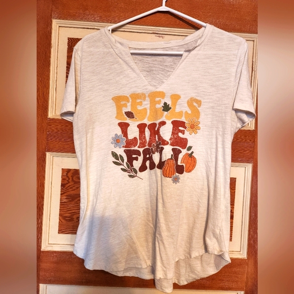 Maurices tshirt - Picture 1 of 1